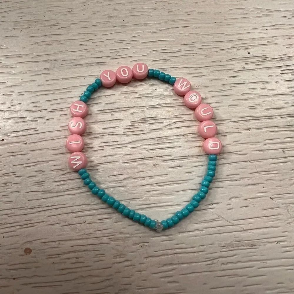 Taylor Swift Friendship Bracelet